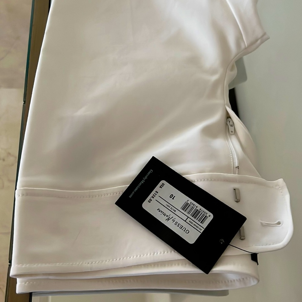 White pant. New with tags